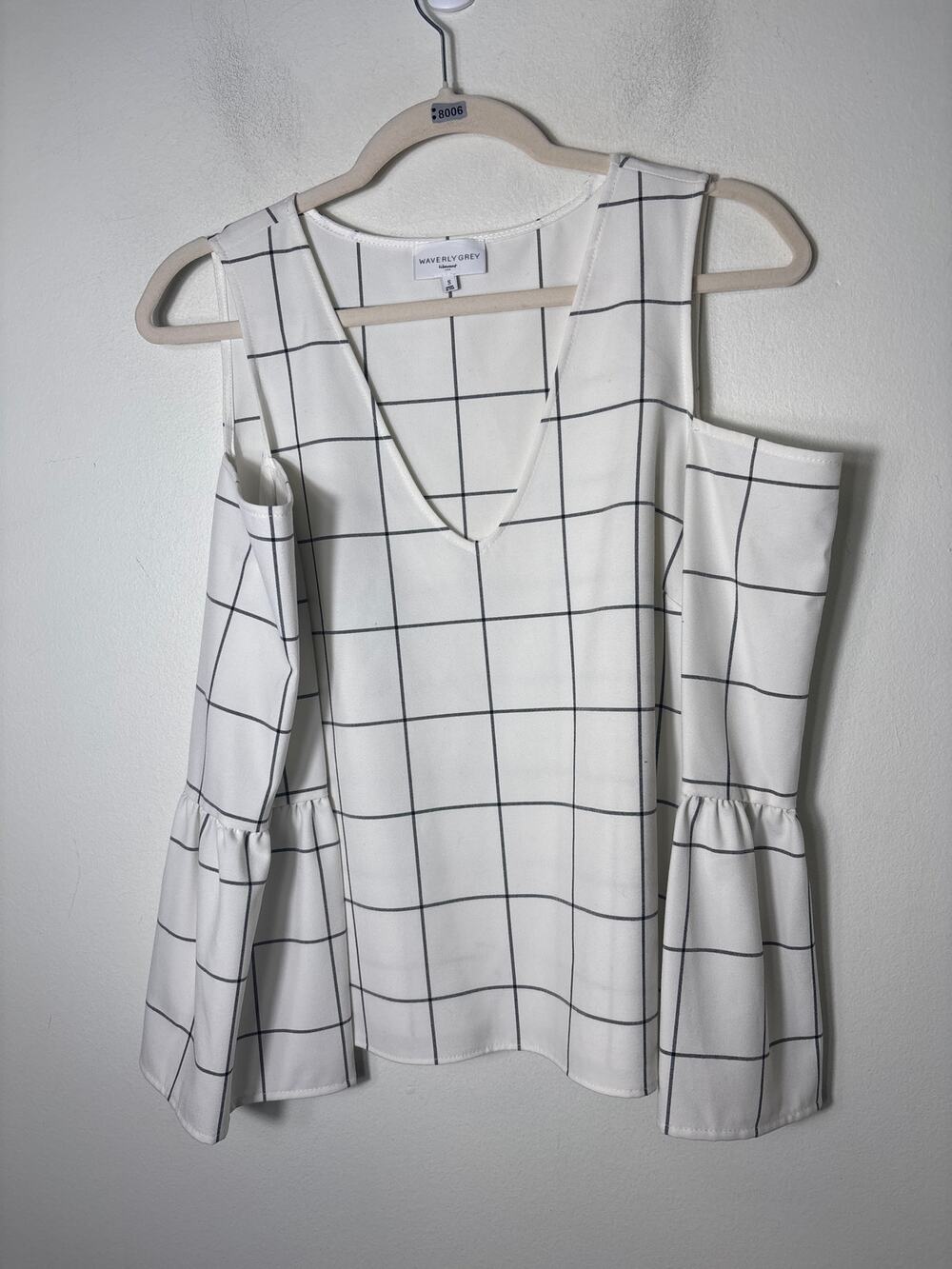 Waverly Gray Off White Window Pane Cold Shoulder V-Neck Top Sz S
